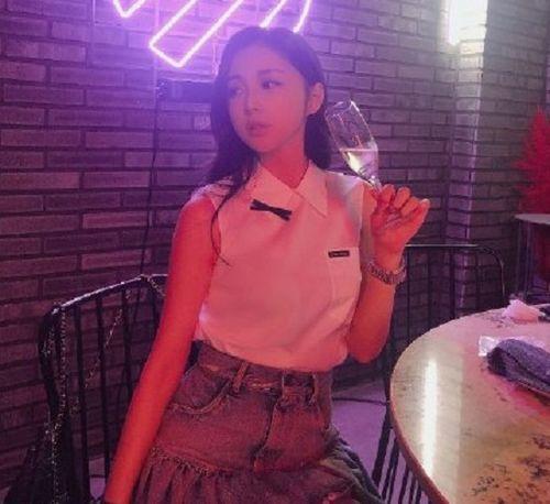 明星排名大全 黑料网网曝门,网曝门事件引发热议，揭秘娱乐圈黑料风波